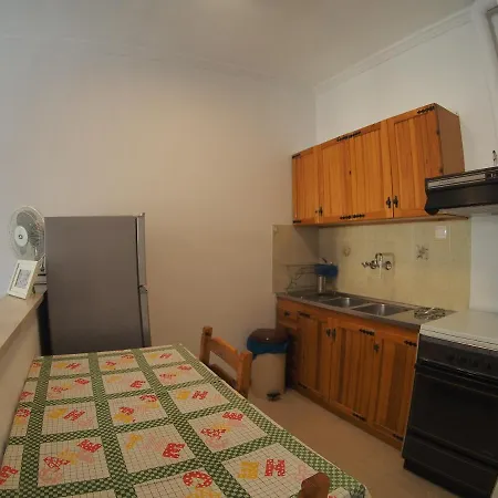 Daire Bettys Parálion Ástros