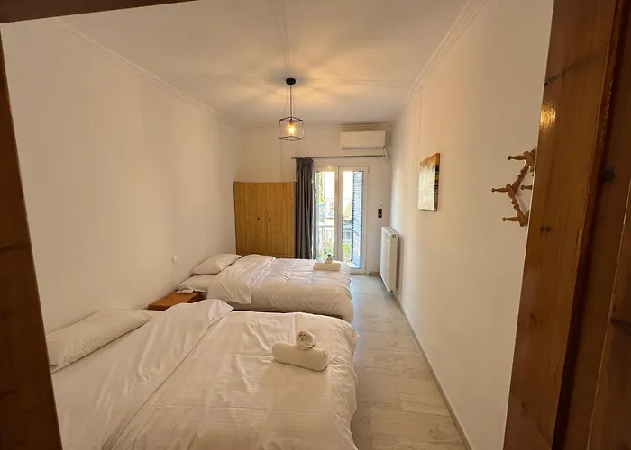 Bettys * Parálion Ástros