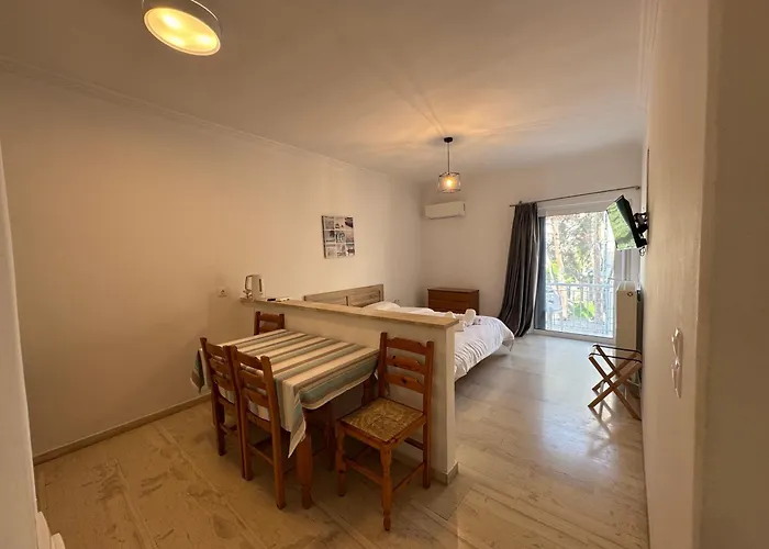 Bettys Appartement Parálion Ástros